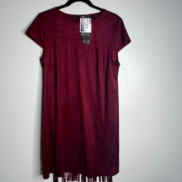 Kensie | NWT Wine Colored Fringe Dress Size Medium - Picture 1 of 3
